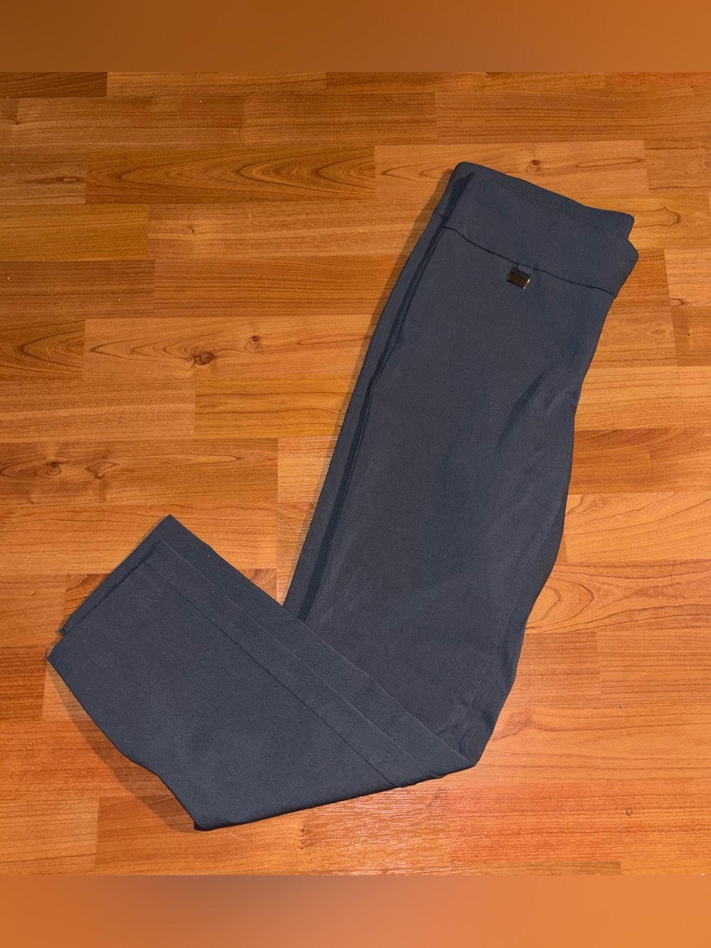 Women’s Alfani gray pull on pants size 10 PETITE